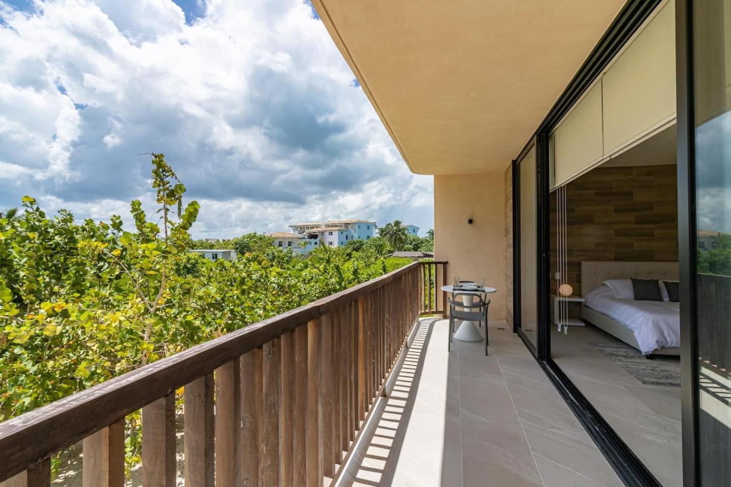 Pool View Loft Steps From The Ocean In Punta Cocos - C101 Hotel Isla Holbox Exterior photo